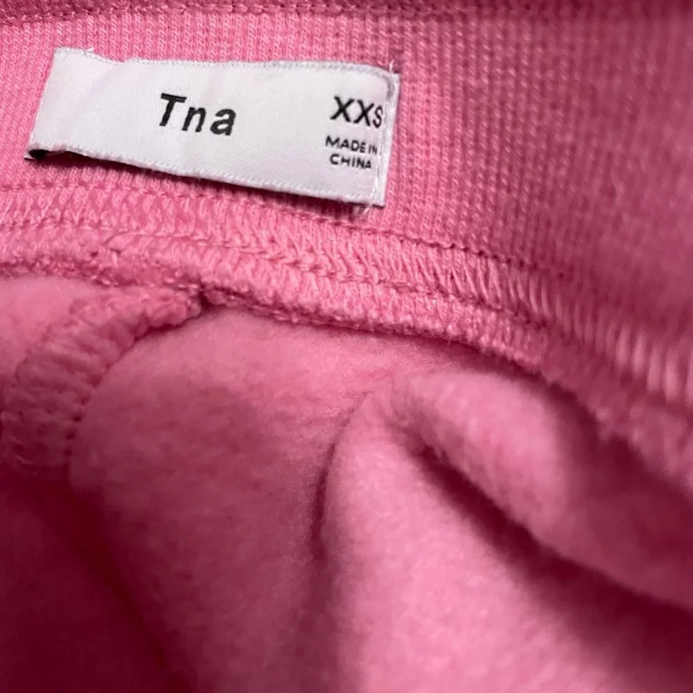 TNA Shorts - Picture 3 of 3